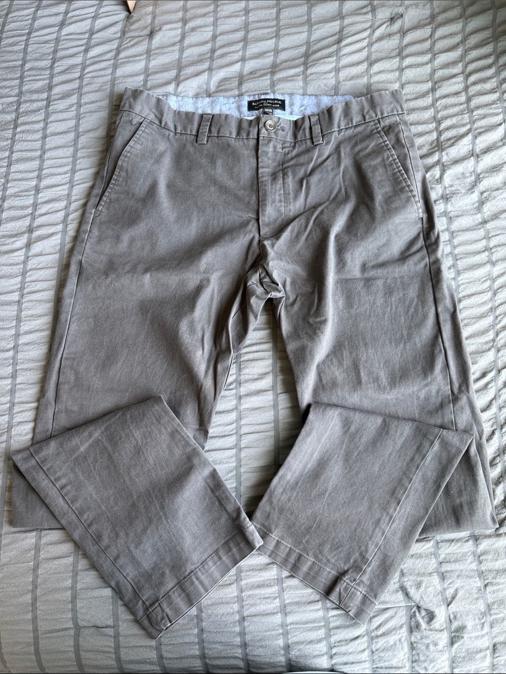 Banana Republic Men's Gray Slim Chino Pants